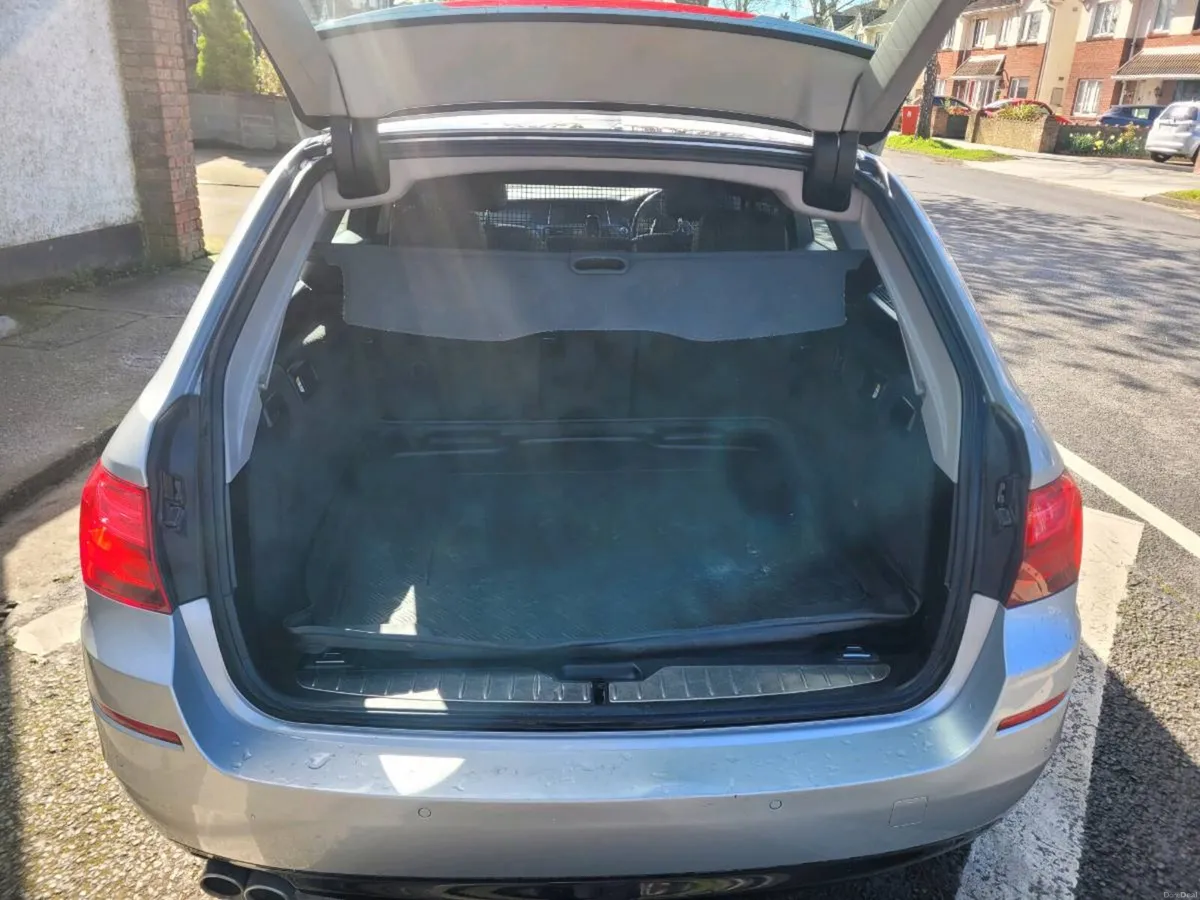 Bmw 520d touring - Image 2