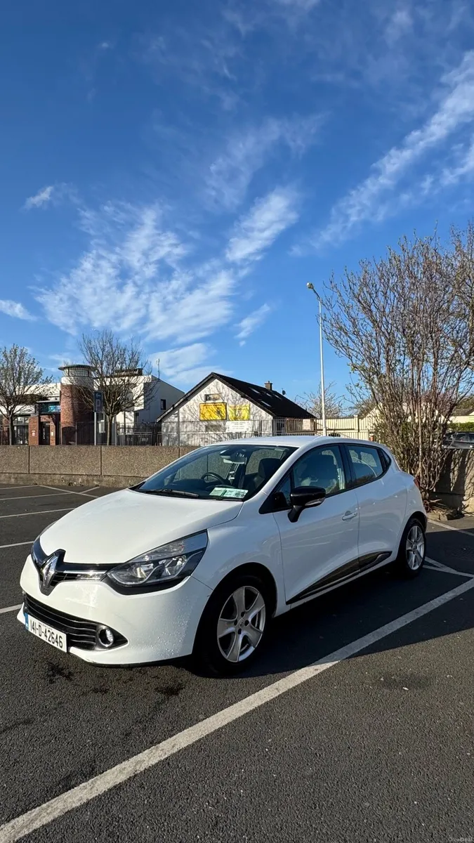 2014 (141) Renault Clio 1.5 DCI - Image 2