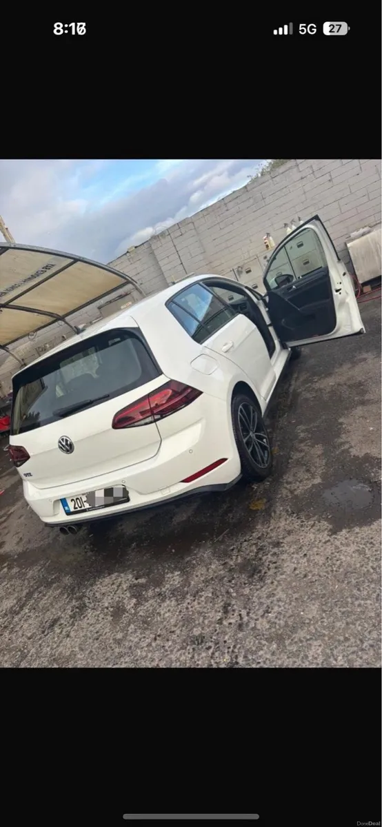 Volkswagen Golf GTE - Image 3