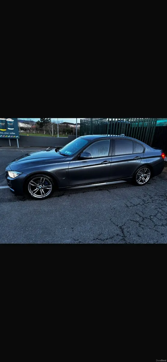 BMW 330e 3-Series 2018 - Image 1