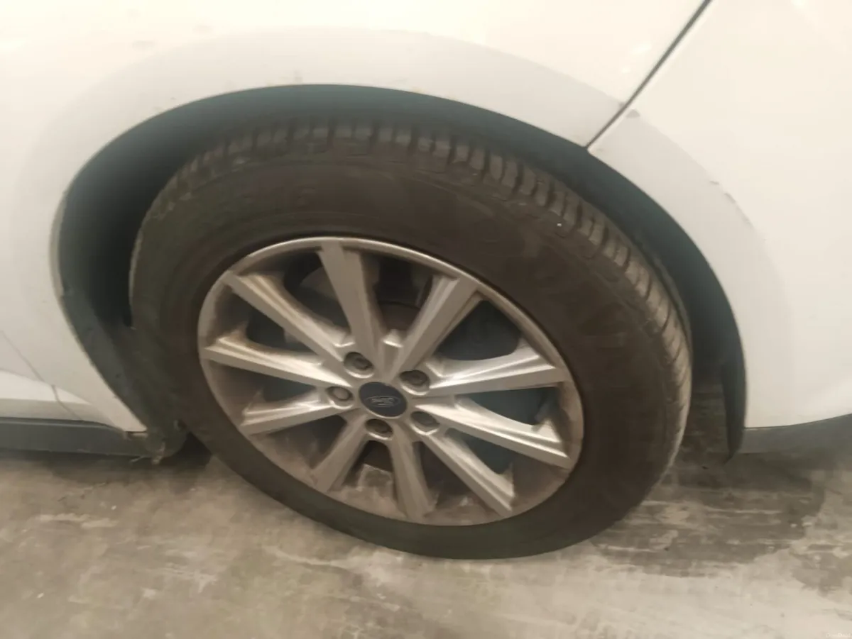 Ford Grand C-Max 2011 - Image 3