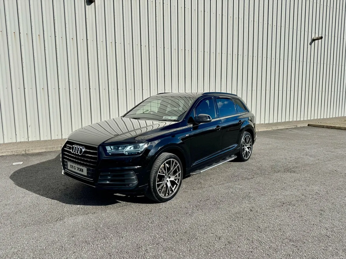 2017 Audi Q7 3.0 TDi S-Line Quattro 7 seater - Image 1