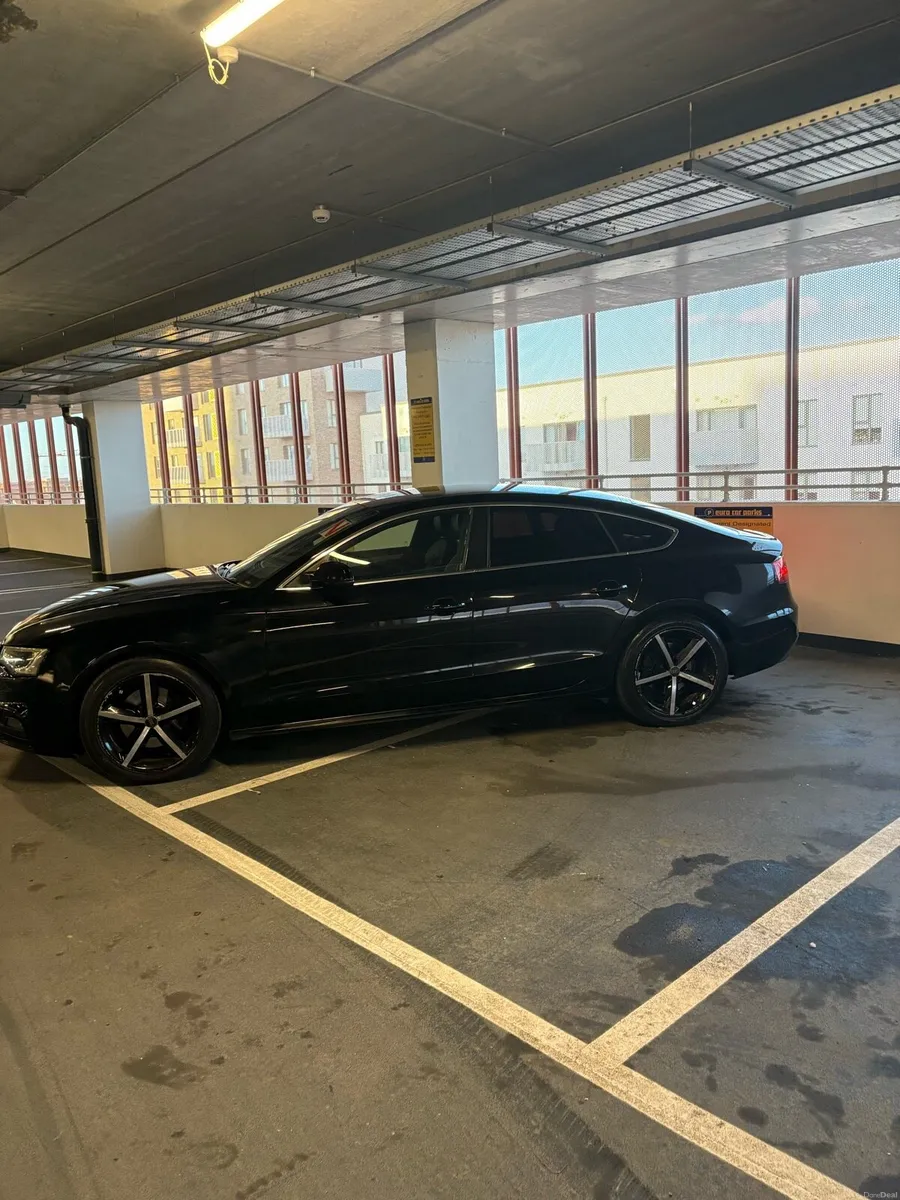 Audi a5 sline Automatic - Image 4