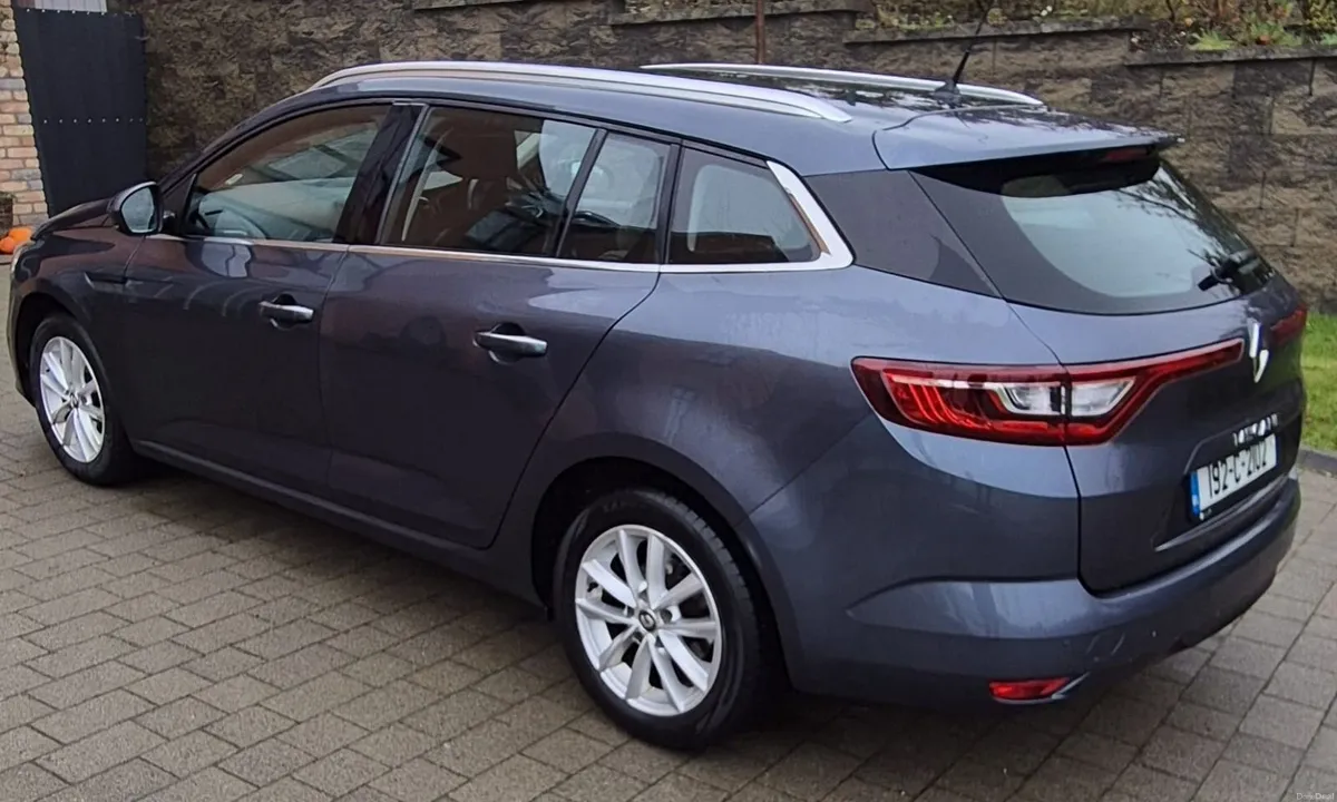 Renault Megane 2019 - Image 4