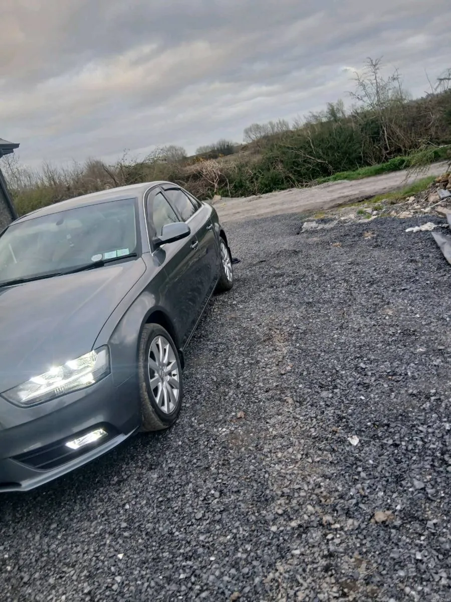 Audi a4 2litre diesel low miles - Image 2