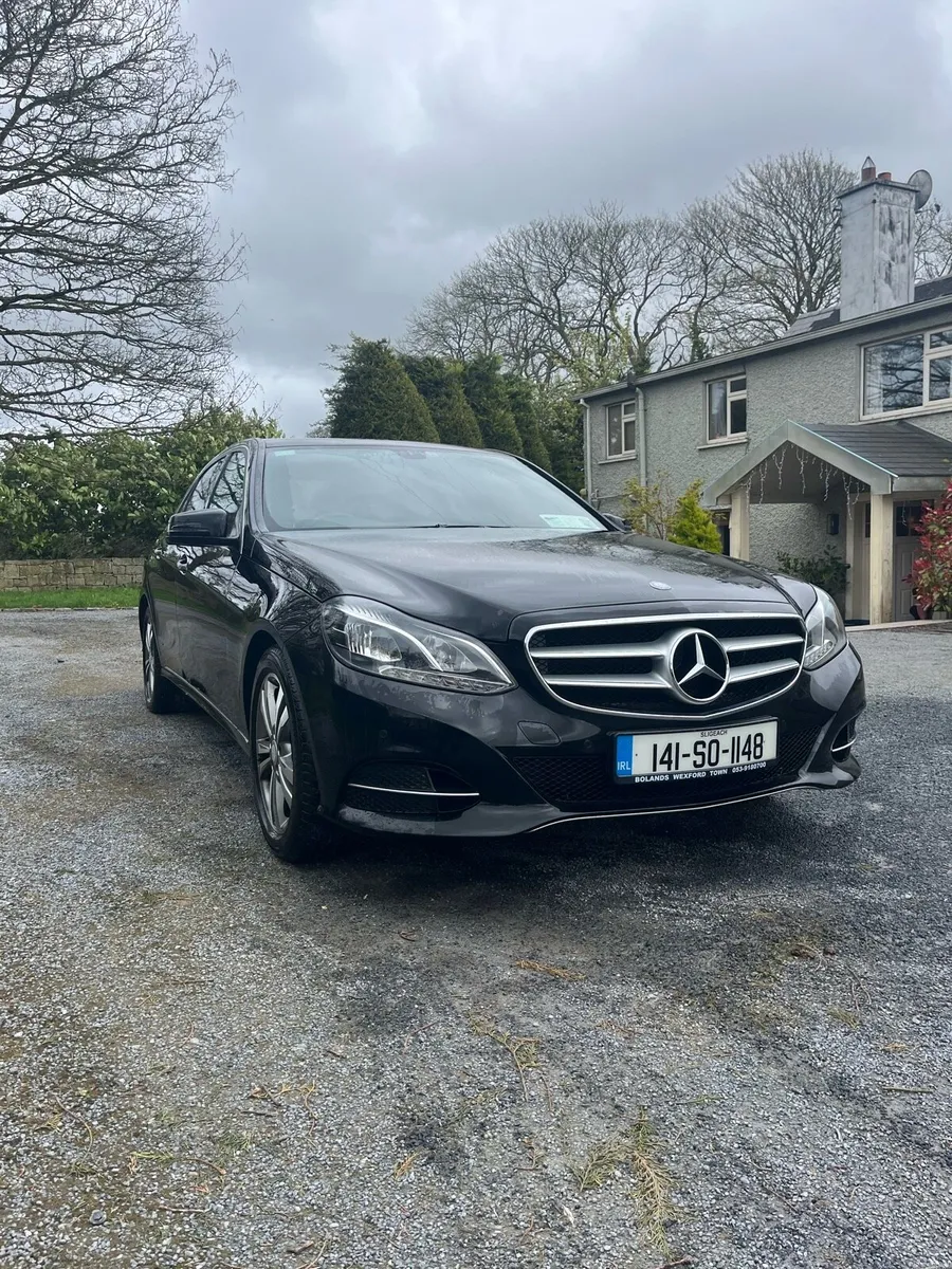 Mercedes E220 - Image 2