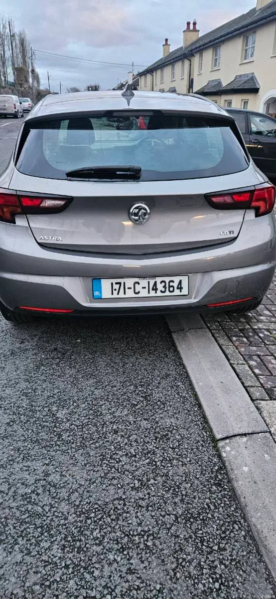 Vauxhall Astra - Image 4