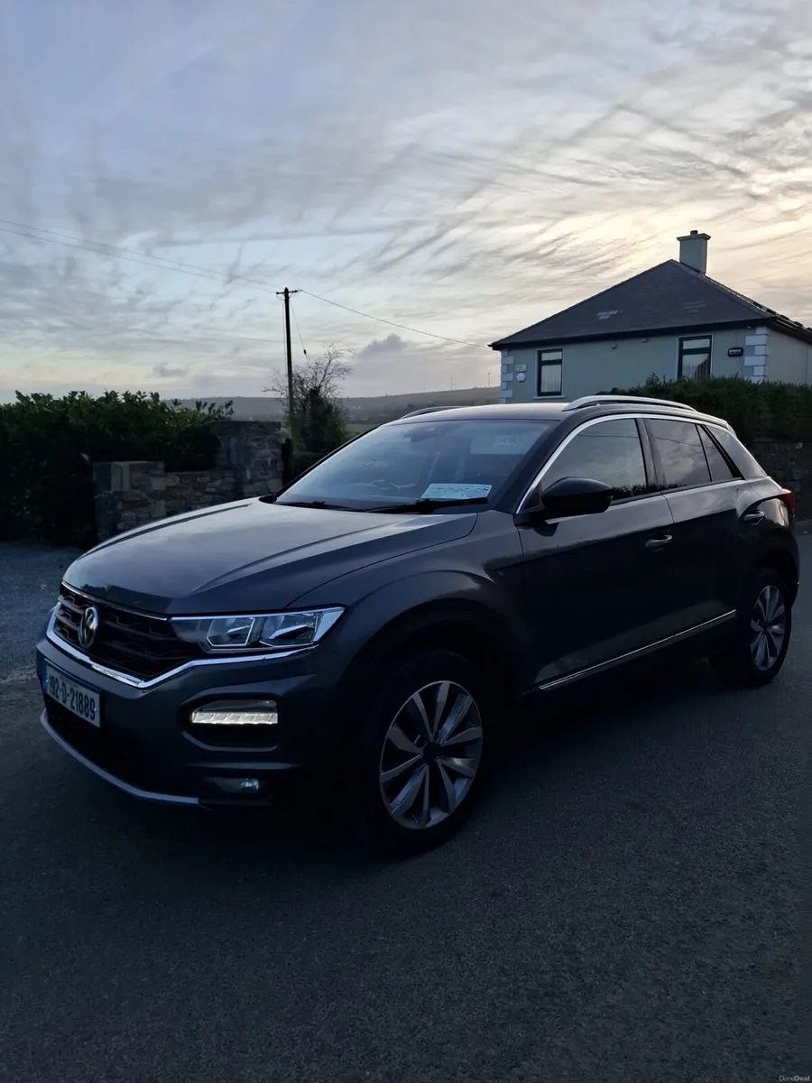 Volkswagen t-roc - Image 2