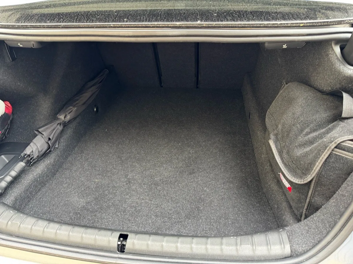 Bmw 520 g30 - Image 2