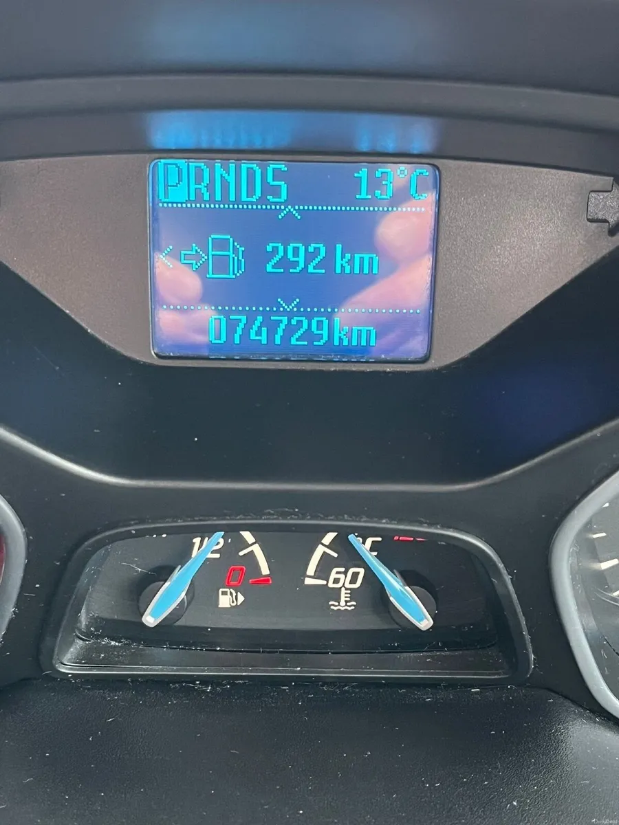 Ford Focus 2013 - Image 2