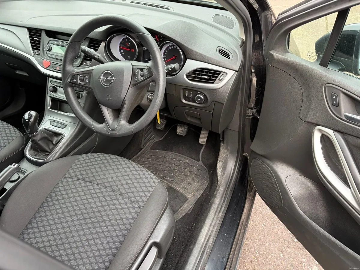 Opel Astra 2019 - Image 4