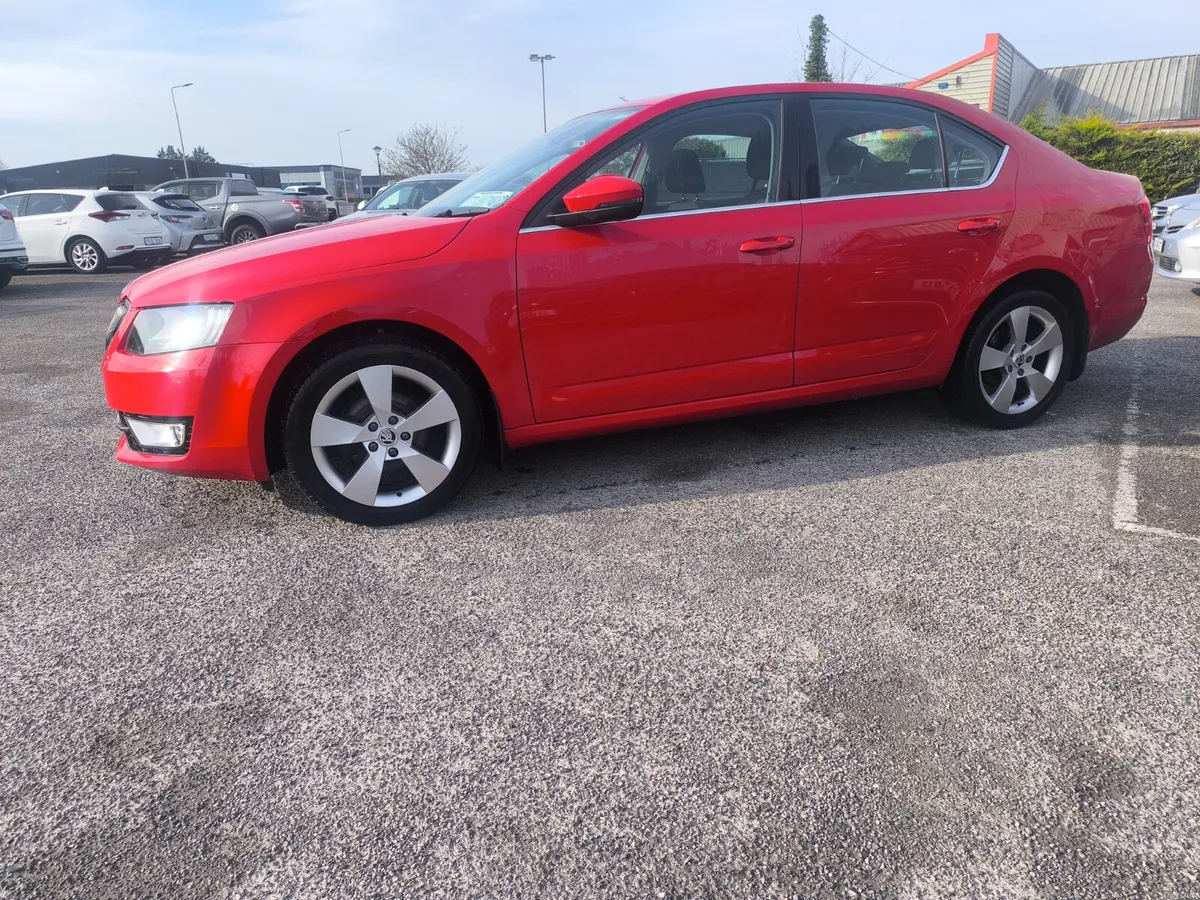 161 Skoda Octavia 1.6 TDI STYLE - Image 3