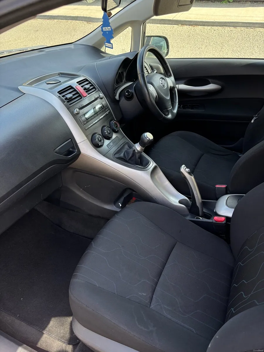 Toyota Auris - Image 3