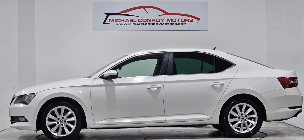 Skoda Superb SE BUSINESS-FINANCE AVAILABLE - Image 4