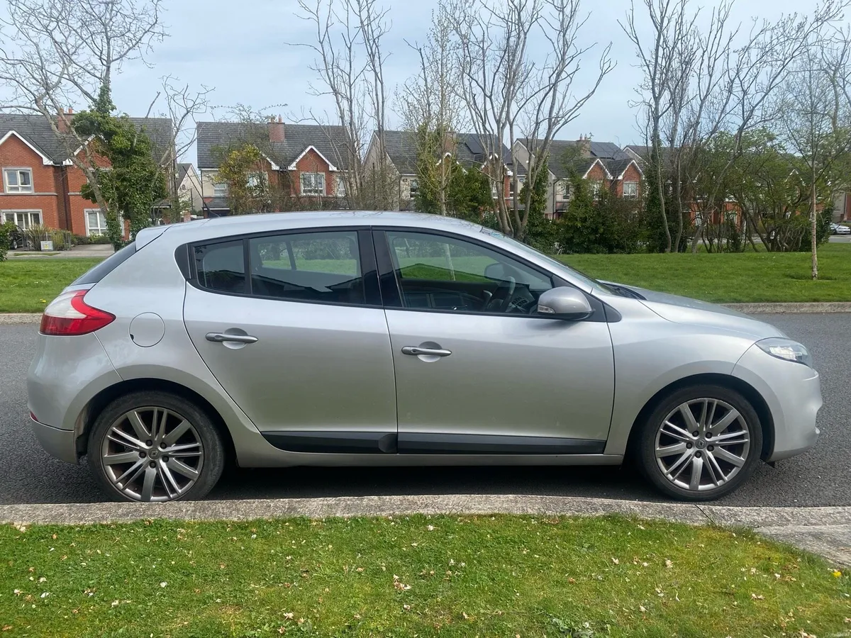 2012 Renault Megane GT line 1.5 diesel - Image 4