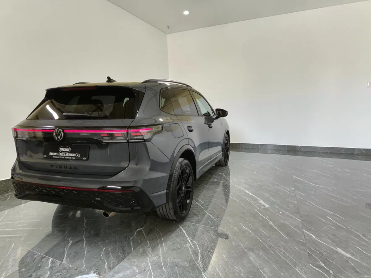 Volkswagen Tiguan R-line 1.5tsi PHEV 2025 - Image 4
