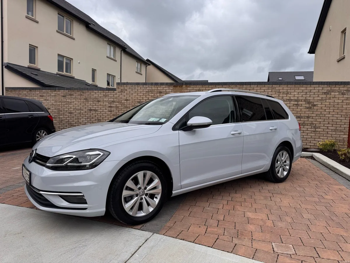 Golf 2017 Auto | Low KM (58k)| High Spec - Image 2