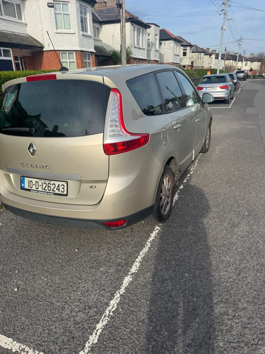 Renault Grand Scenic 2010 - Image 2