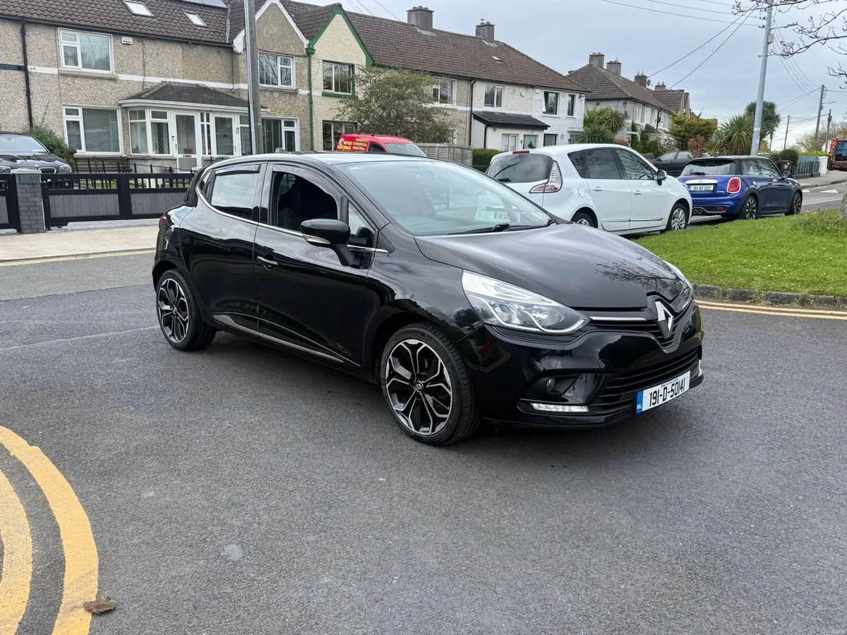 Renault Clio - Image 1
