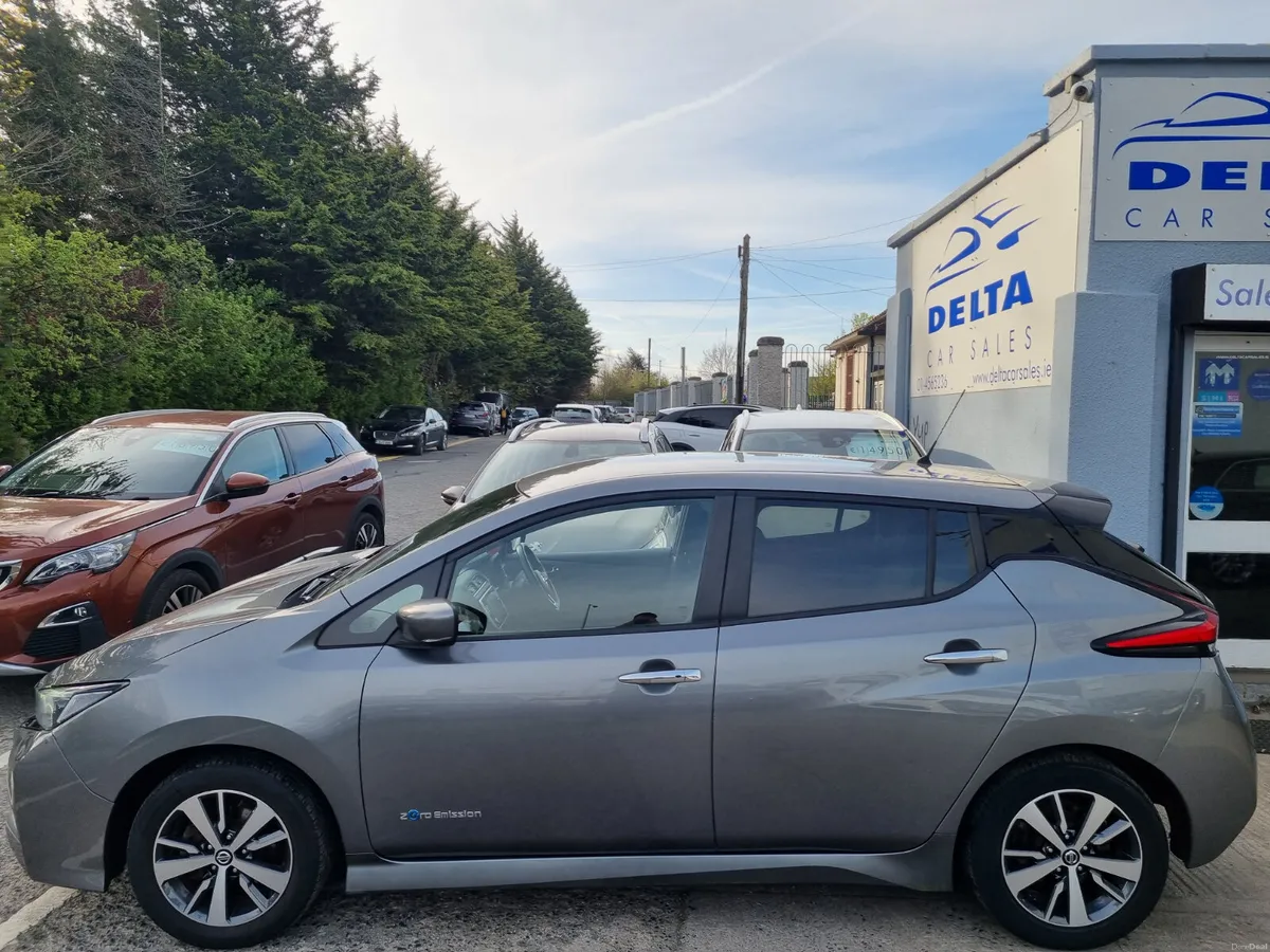 2020 NISSAN LEAF SV 40KWH FULLY ELECTRIC - Image 3