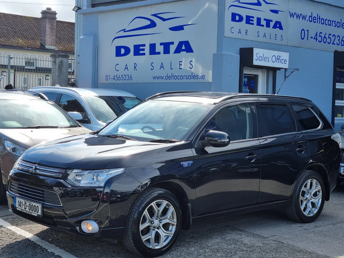 2014 MITSUBISHI OUTLANDER GX4H PETROL PLUG IN HYBR - Image 1