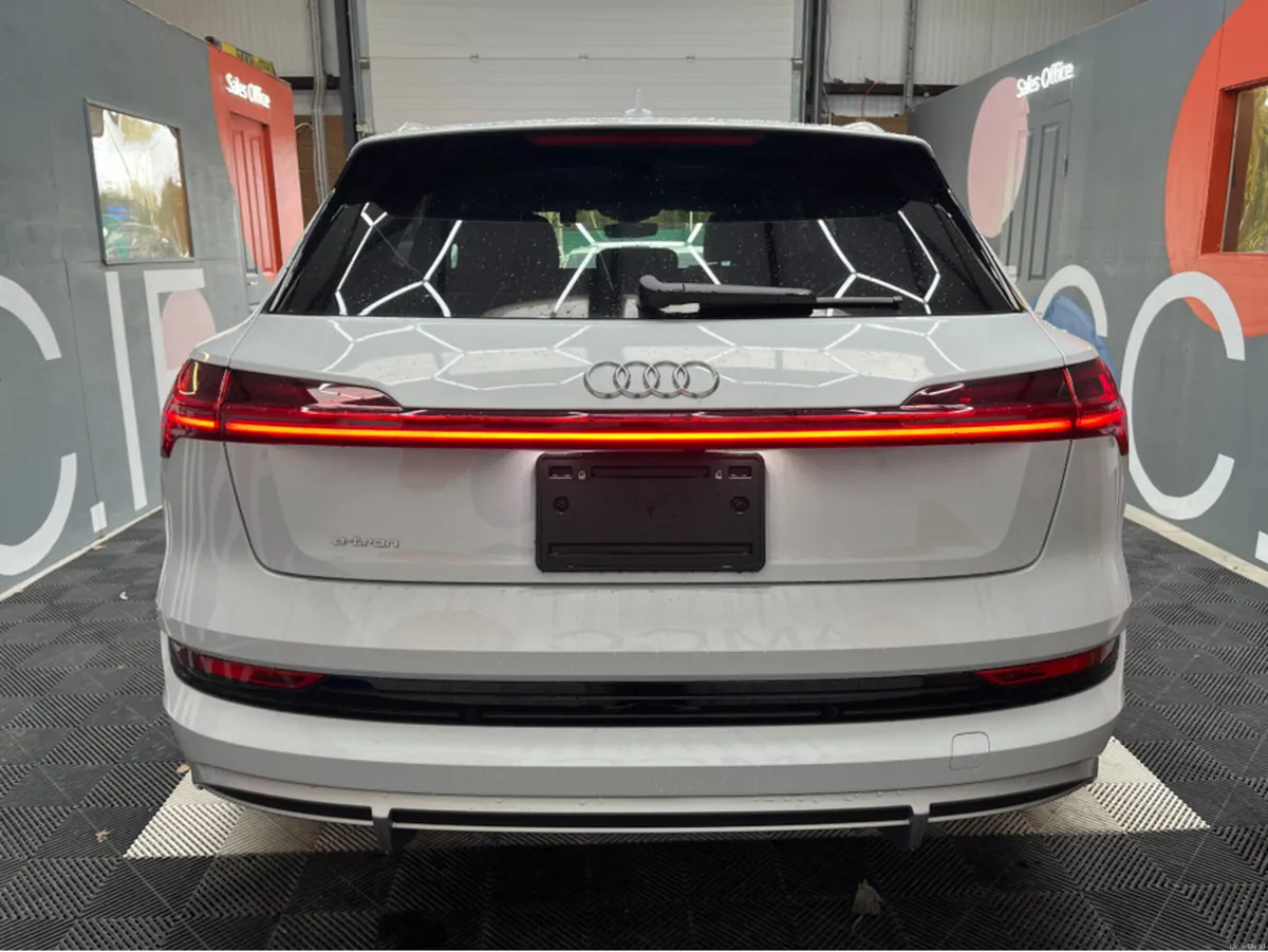 Audi e-tron 2022 AUDI E-TRON 55 QUATTRO S-LINE AUT - Image 3