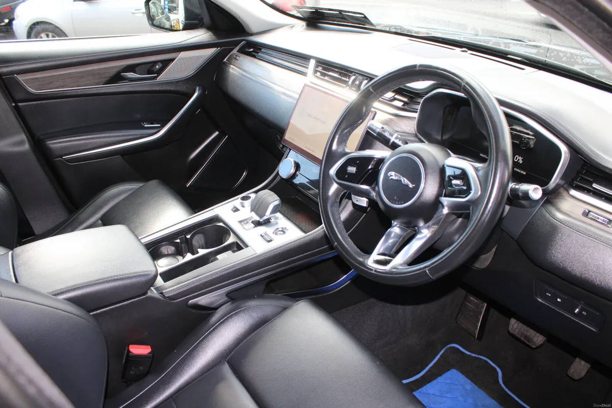 F-PACE	2.0 P AWD PHEV A AUTO 5DR 404BHP - Image 6