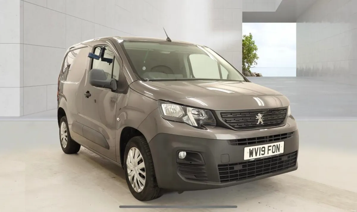2019 Peugeot Partner Professional L1 1.6 blueHDI - Image 2