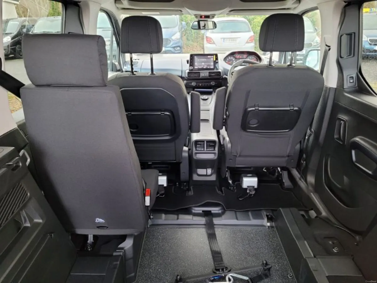 Wheelchair Accessible Auto - Image 6