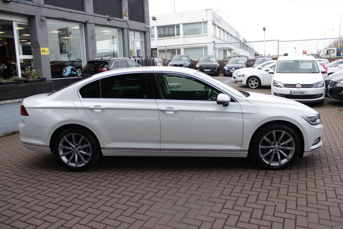 2018 VOLKSWAGEN PASSAT 5DR AUTO - Image 3