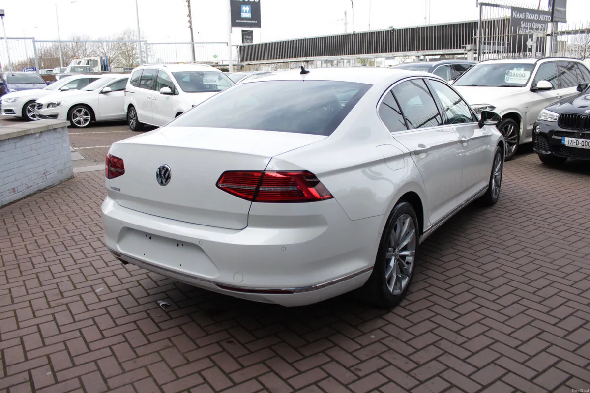 2018 VOLKSWAGEN PASSAT 5DR AUTO - Image 4