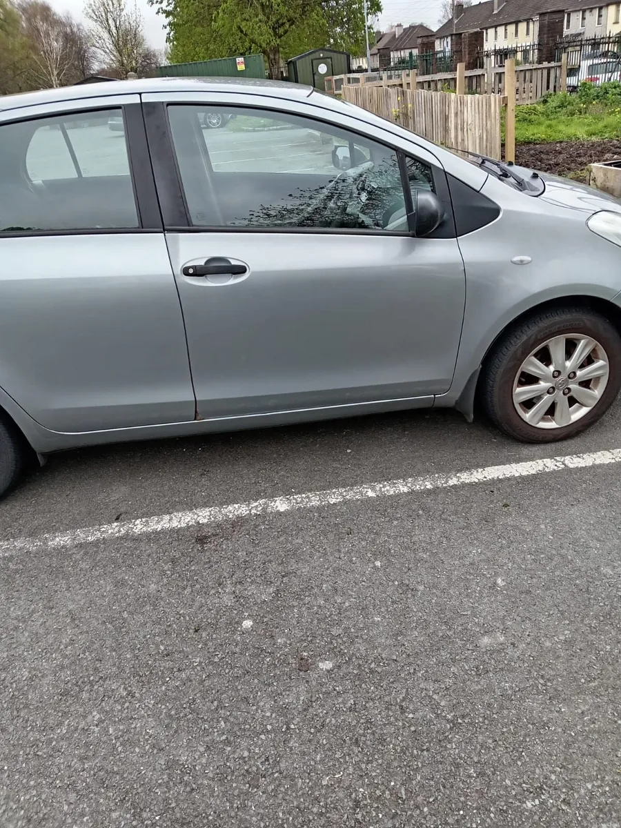 Toyota Yaris 2011 Sport - Image 1