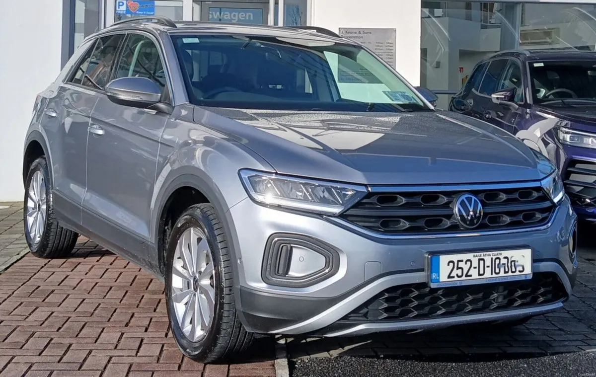 Volkswagen T-Roc EDITION 75 2.0TDI M6F 116HP **REA - Image 1