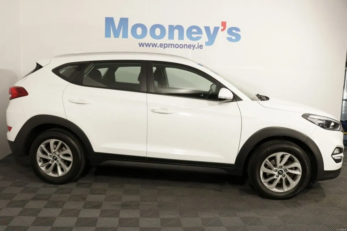 Hyundai Tucson 1.7 D Comfort - Image 3
