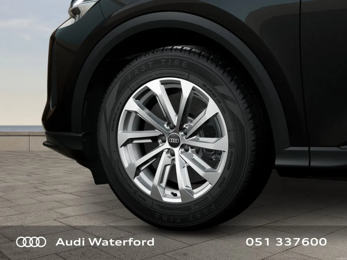 Audi Q5 E-Hybrid Q SE from €605 per month - Image 5