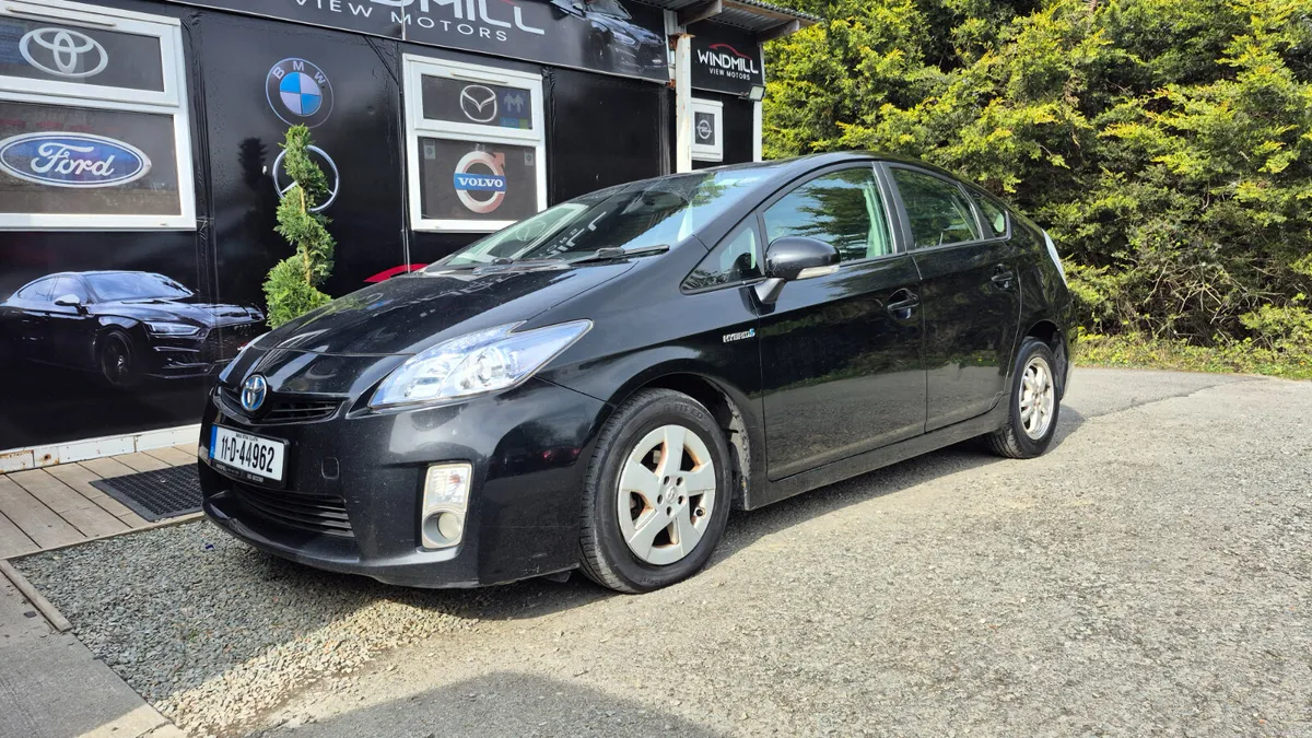 Toyota Prius 2011 Hybrid - Image 1