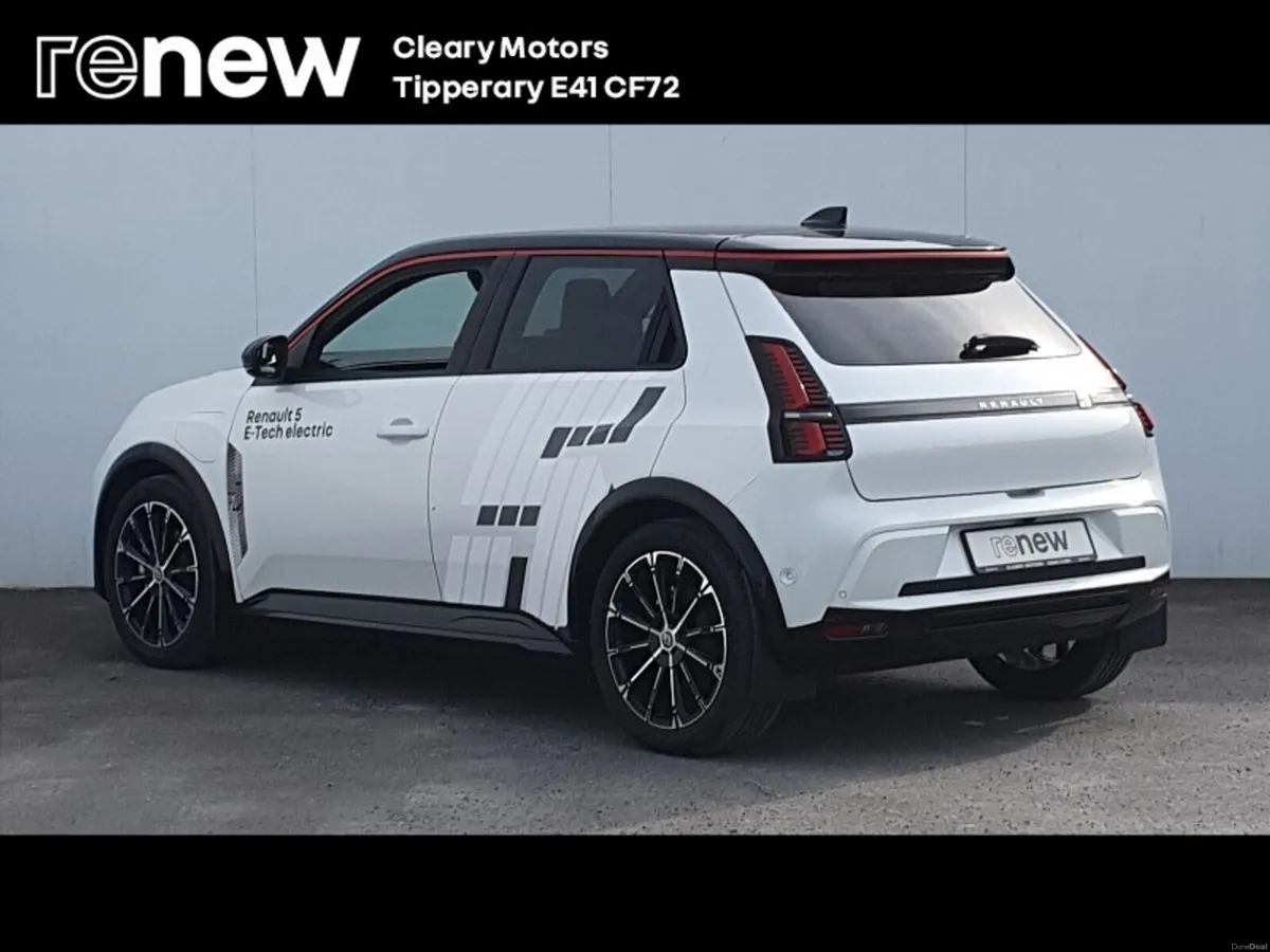 Renault 5 iconic 52kWh 150hp - Image 4