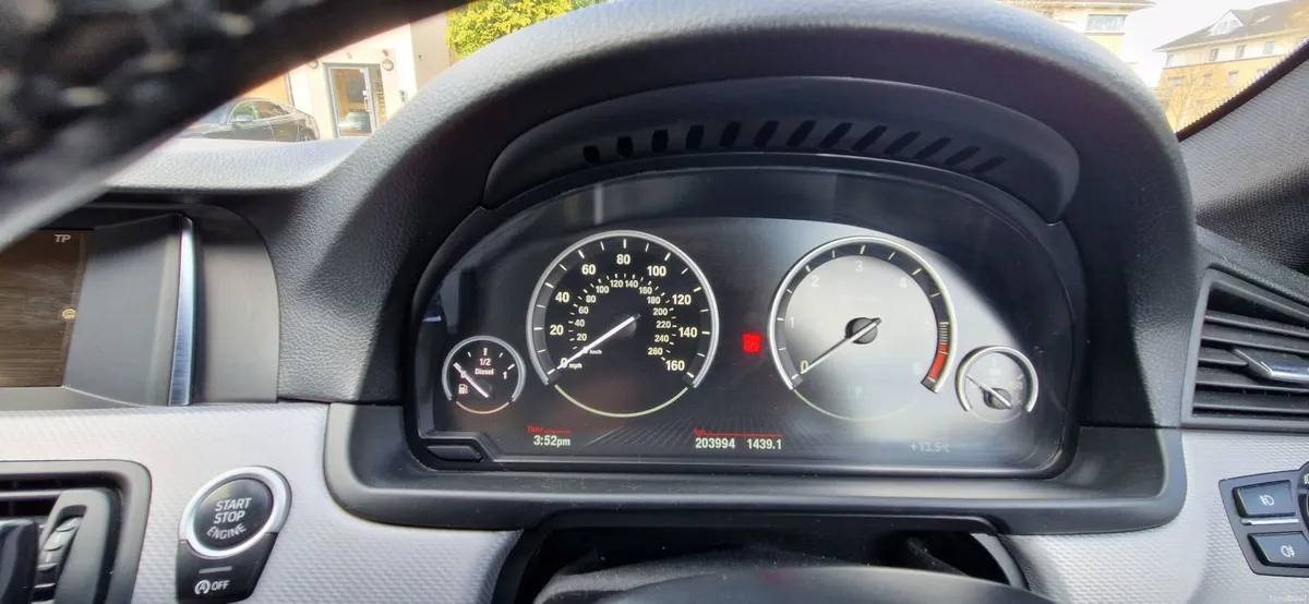 BMW 5-Series 2016 - Image 4