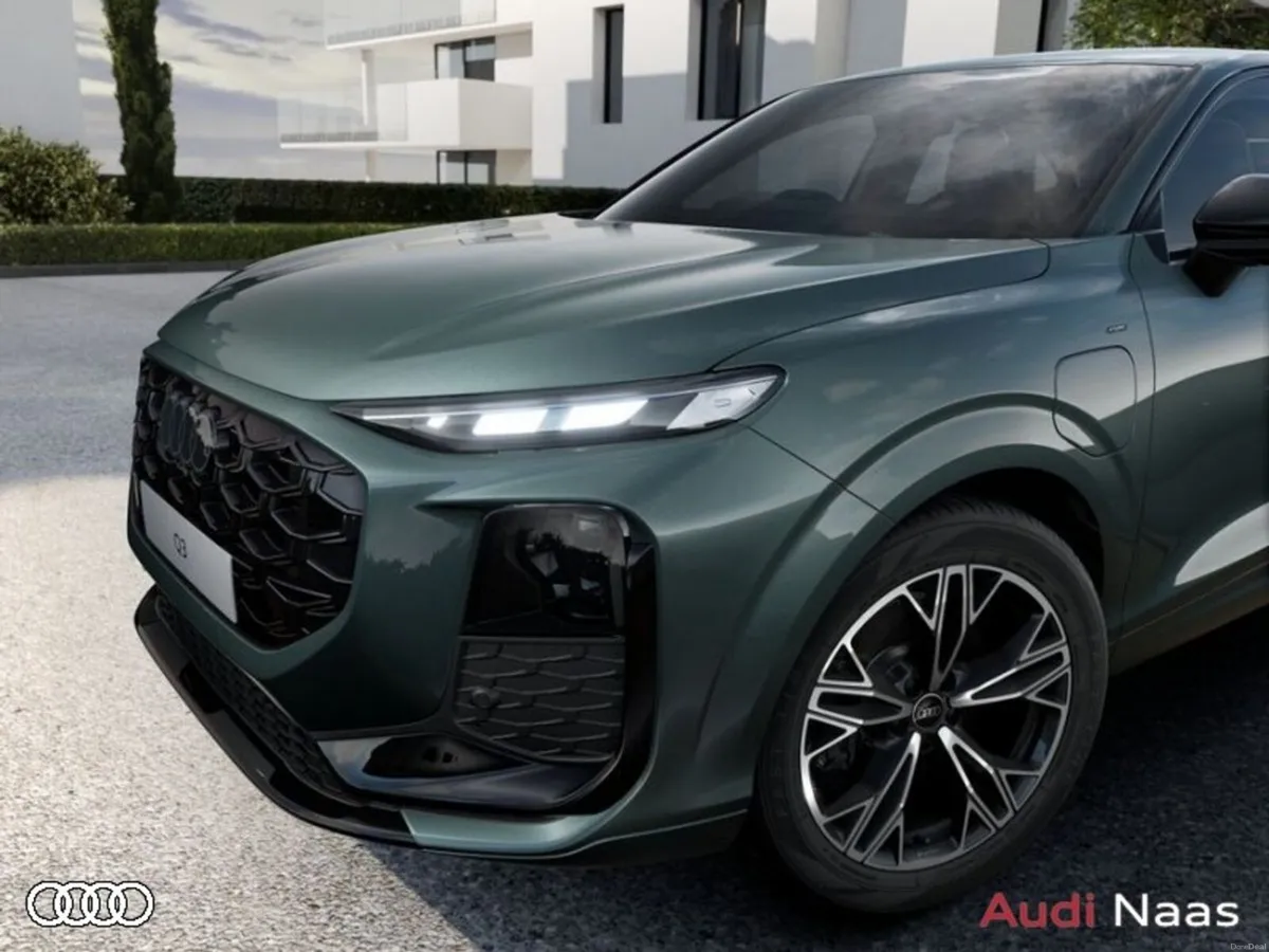 Audi Q3 SB E-HYBRID 270HP S-T S LINE - Image 2