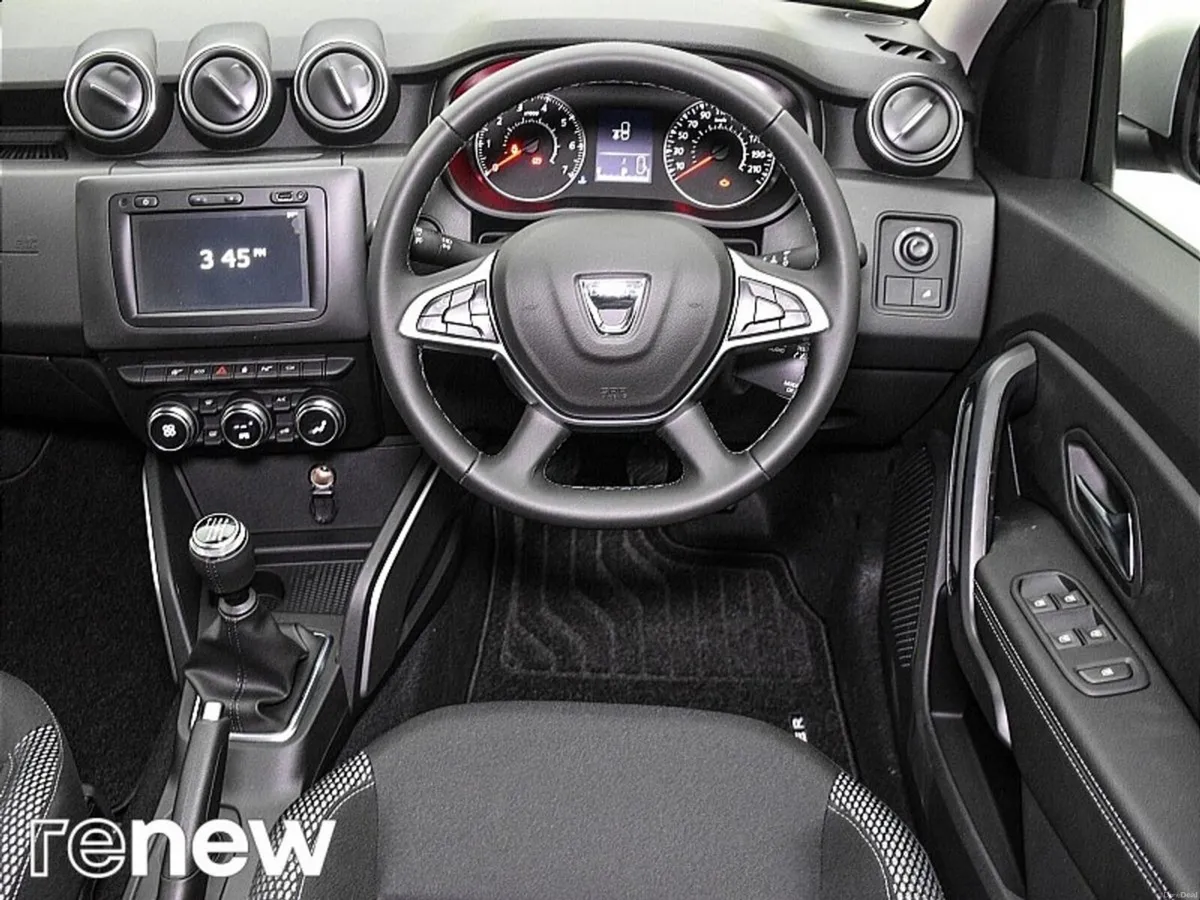 Dacia Duster 1.5 Blue dCi 115 Prestige - Image 3