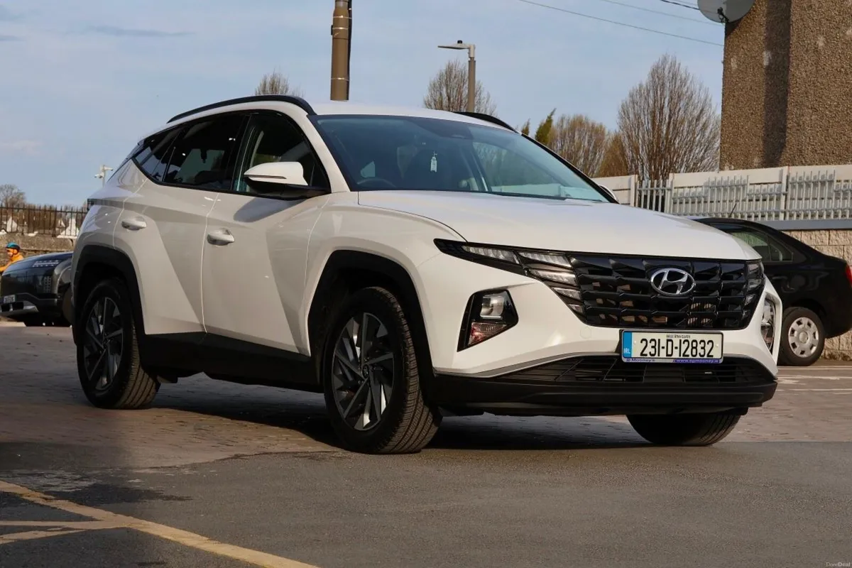 Hyundai Tucson 2WD Executive - Image 4