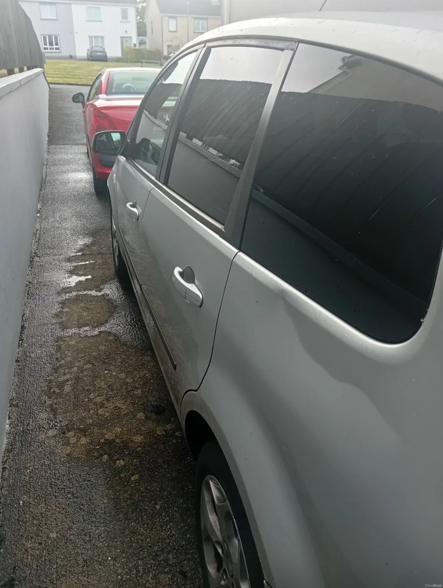 Ford C-Max 2007 needs repair - Image 2