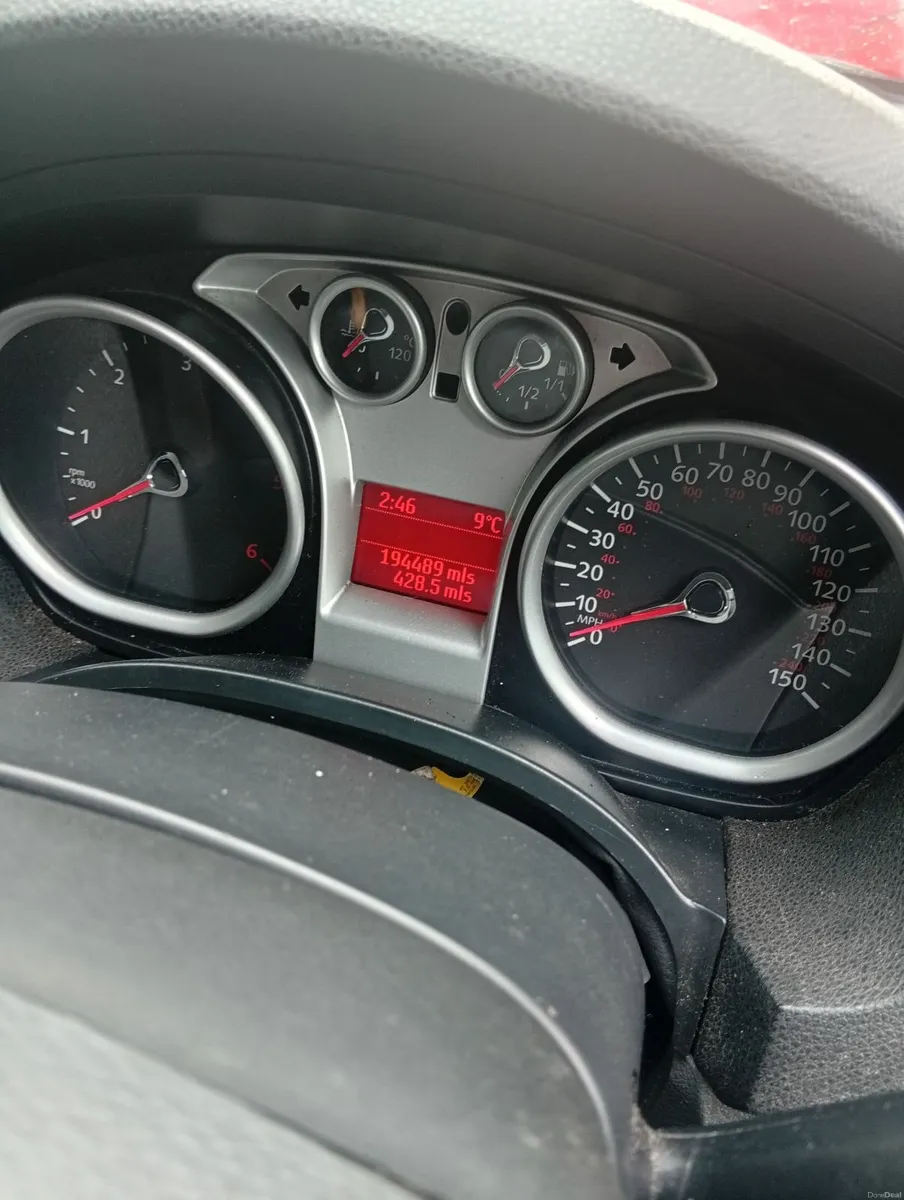 Ford C-Max 2007 needs repair - Image 4