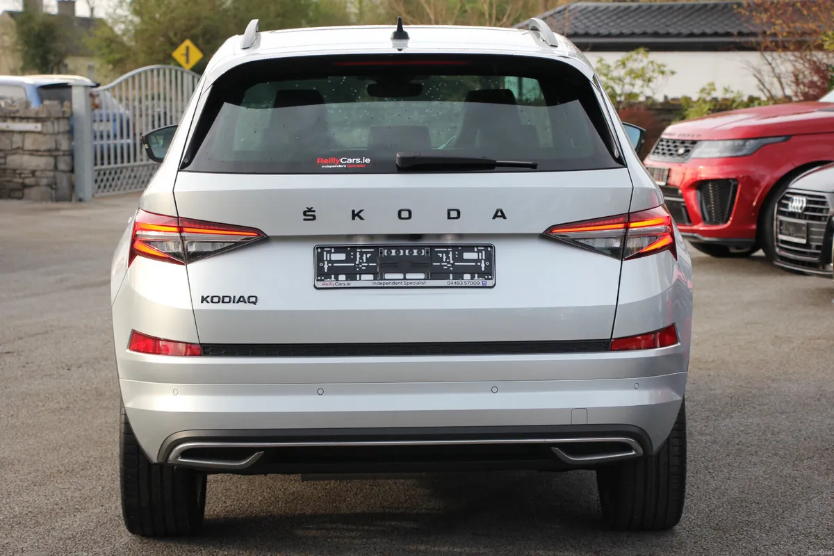 Kodiaq Sportline * DSG * 7 Seats *Sunroof - Image 4