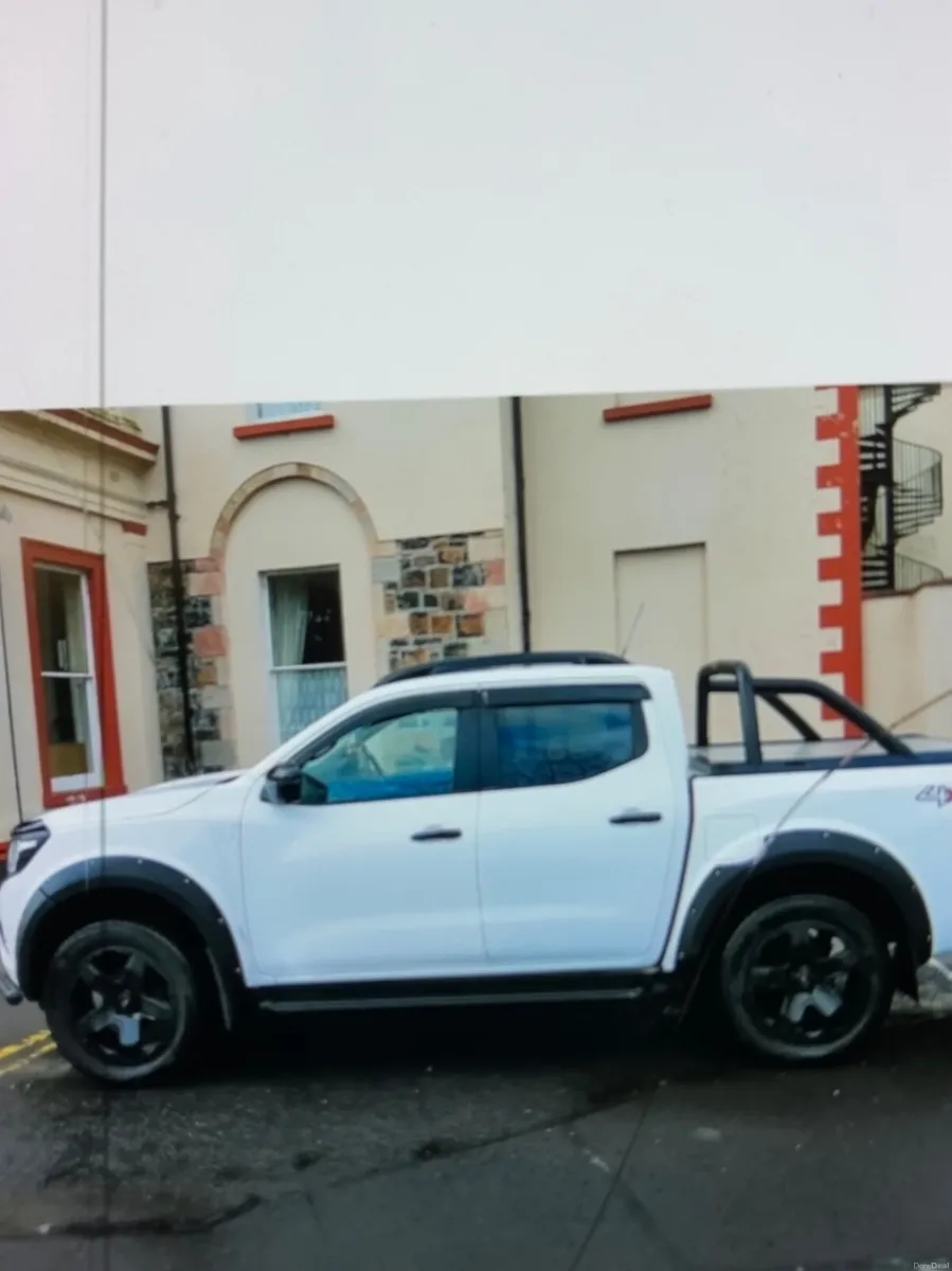 Nissan Navara 2017 - Image 1