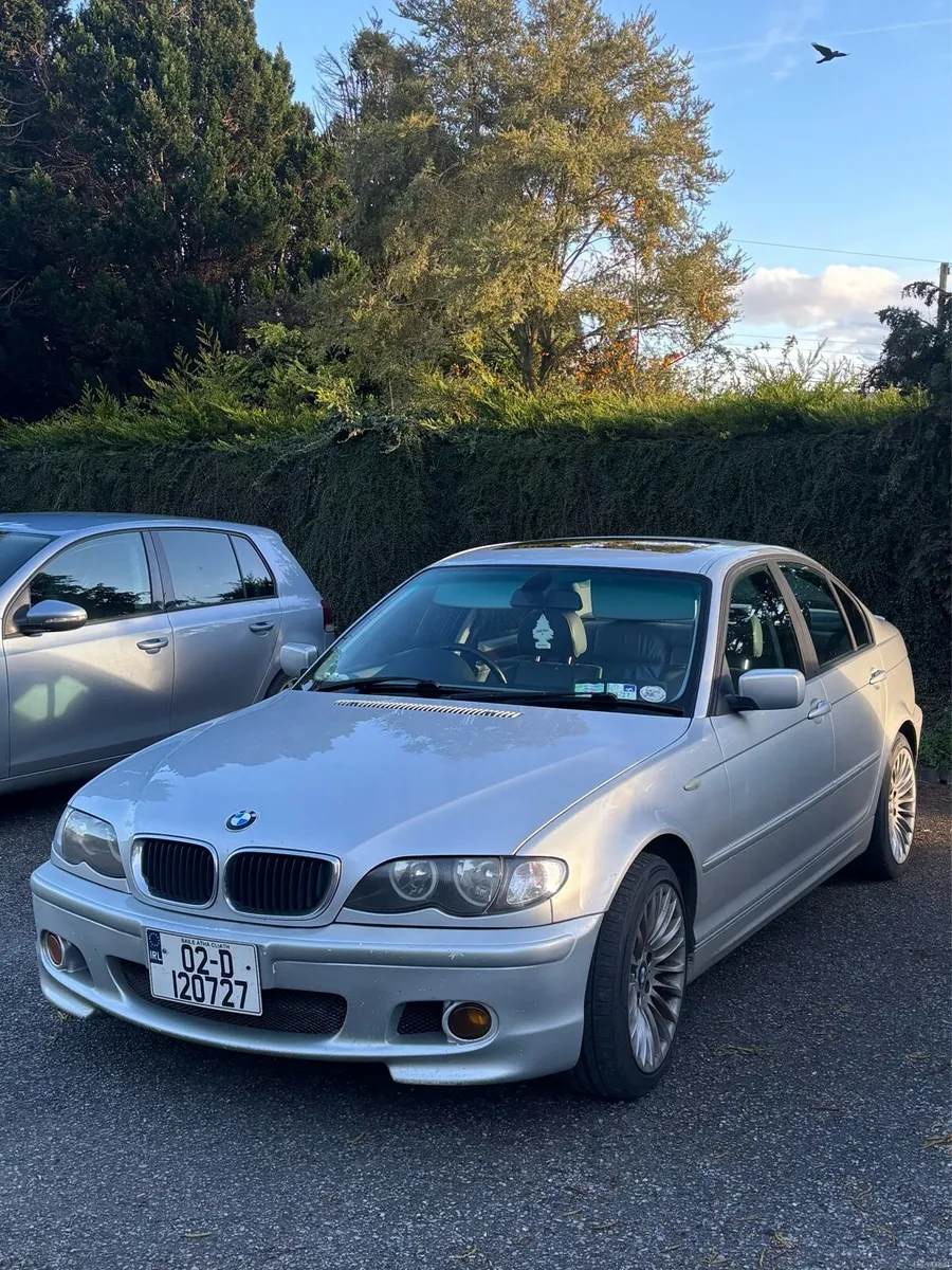 BMW 318i 2002 - Image 1