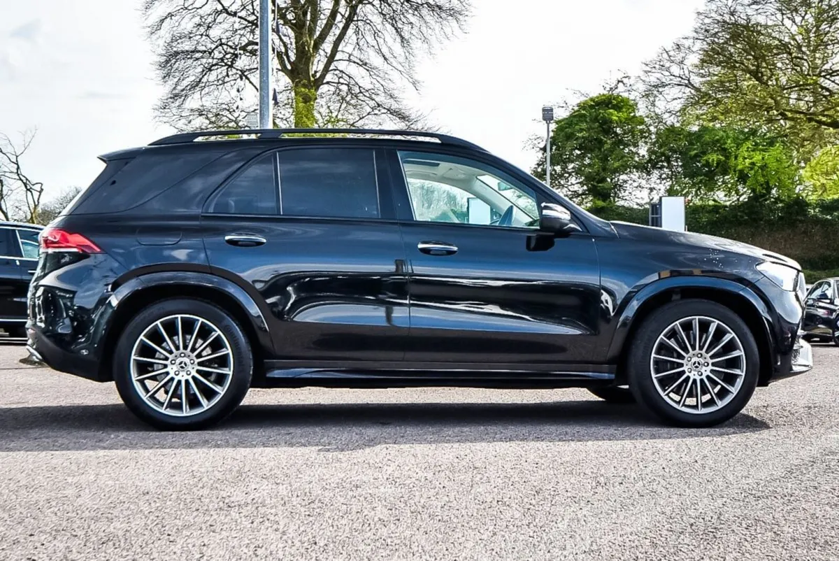 Mercedes-Benz GLE 350de AMG Premium Plus 4Matic 31 - Image 4