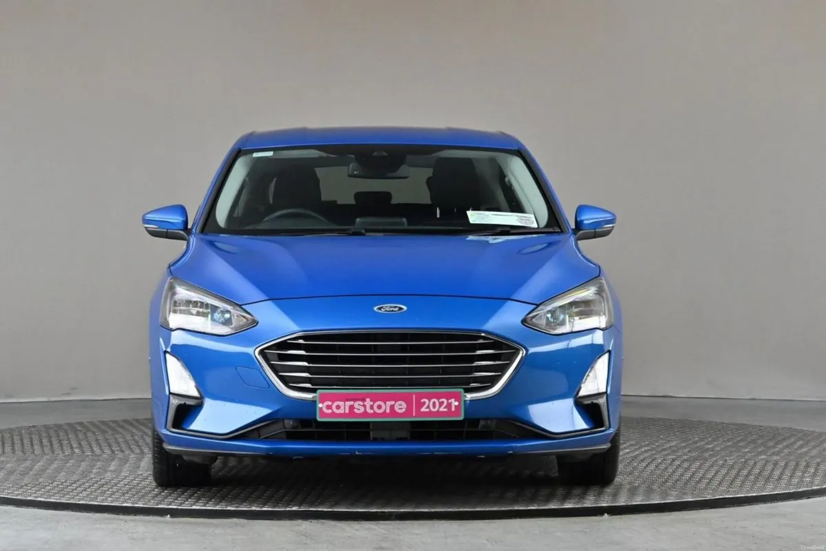 Ford Focus 1.5 TDCi TITANIUM EDITION AUTO **REVERS - Image 2