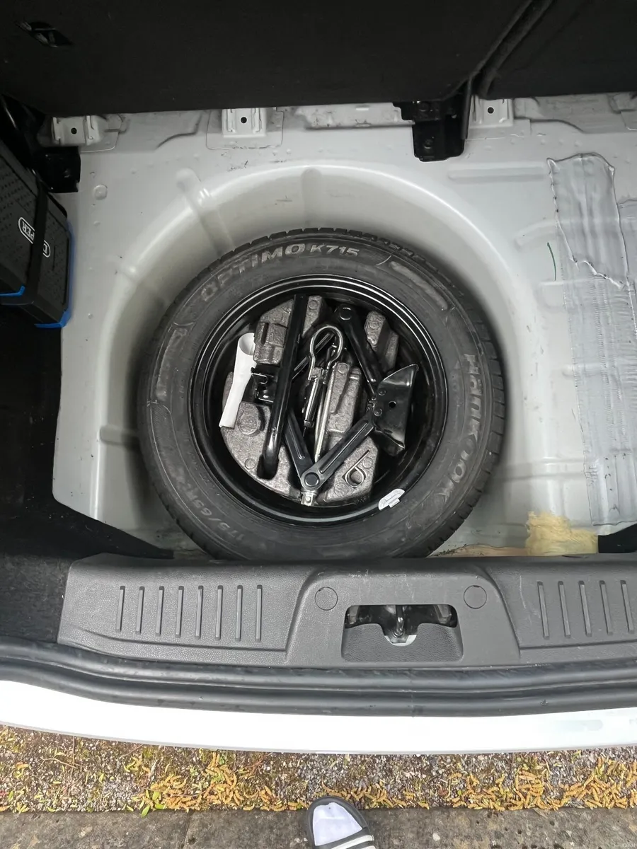 Ford Fiesta MCA Titanium 1.25 60PS M5 5DR - Image 4