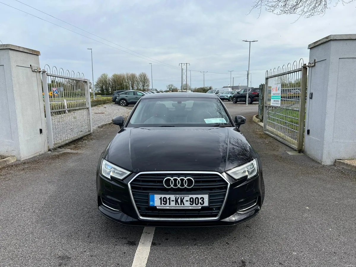 Audi A3 SE TDI 2019 - Image 2